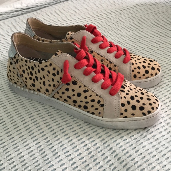 dolce vita cheetah sneakers